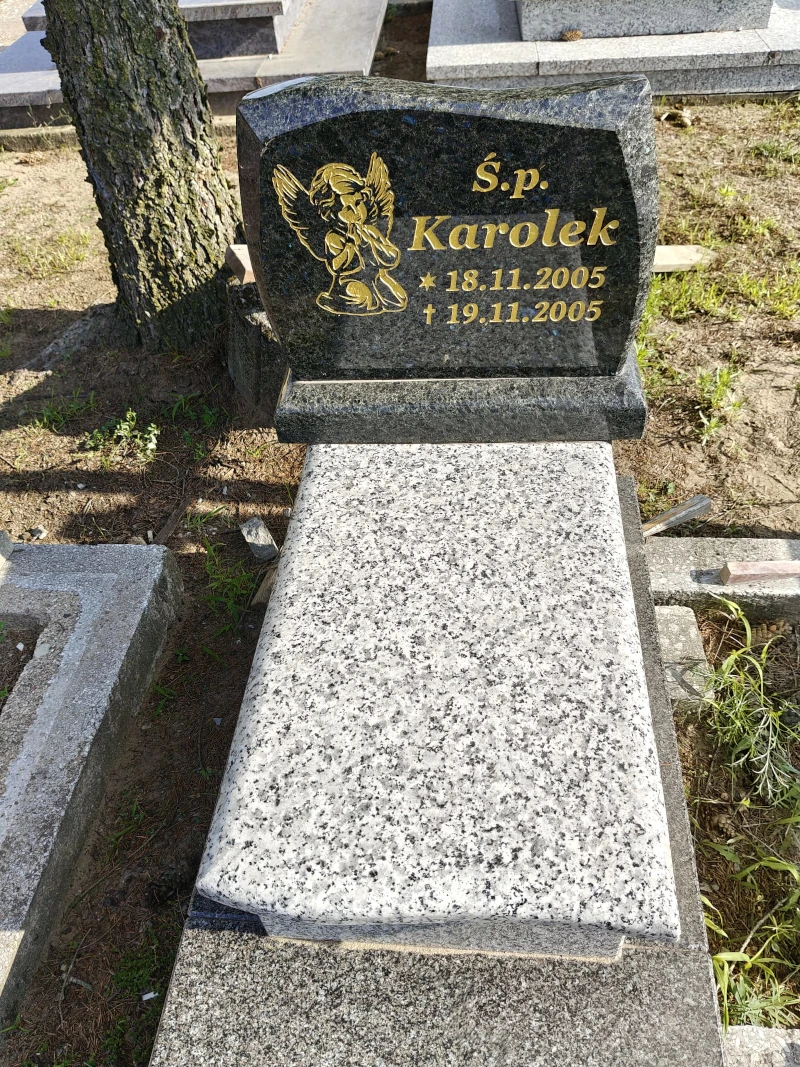 Nagrobek dziecięcy